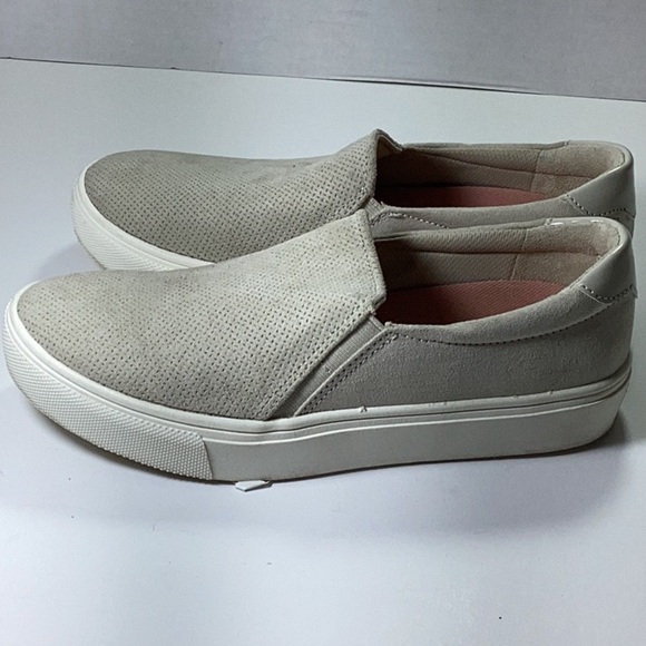 Women's Nova Slip-ons. Note No Box - Picture 6 of 8